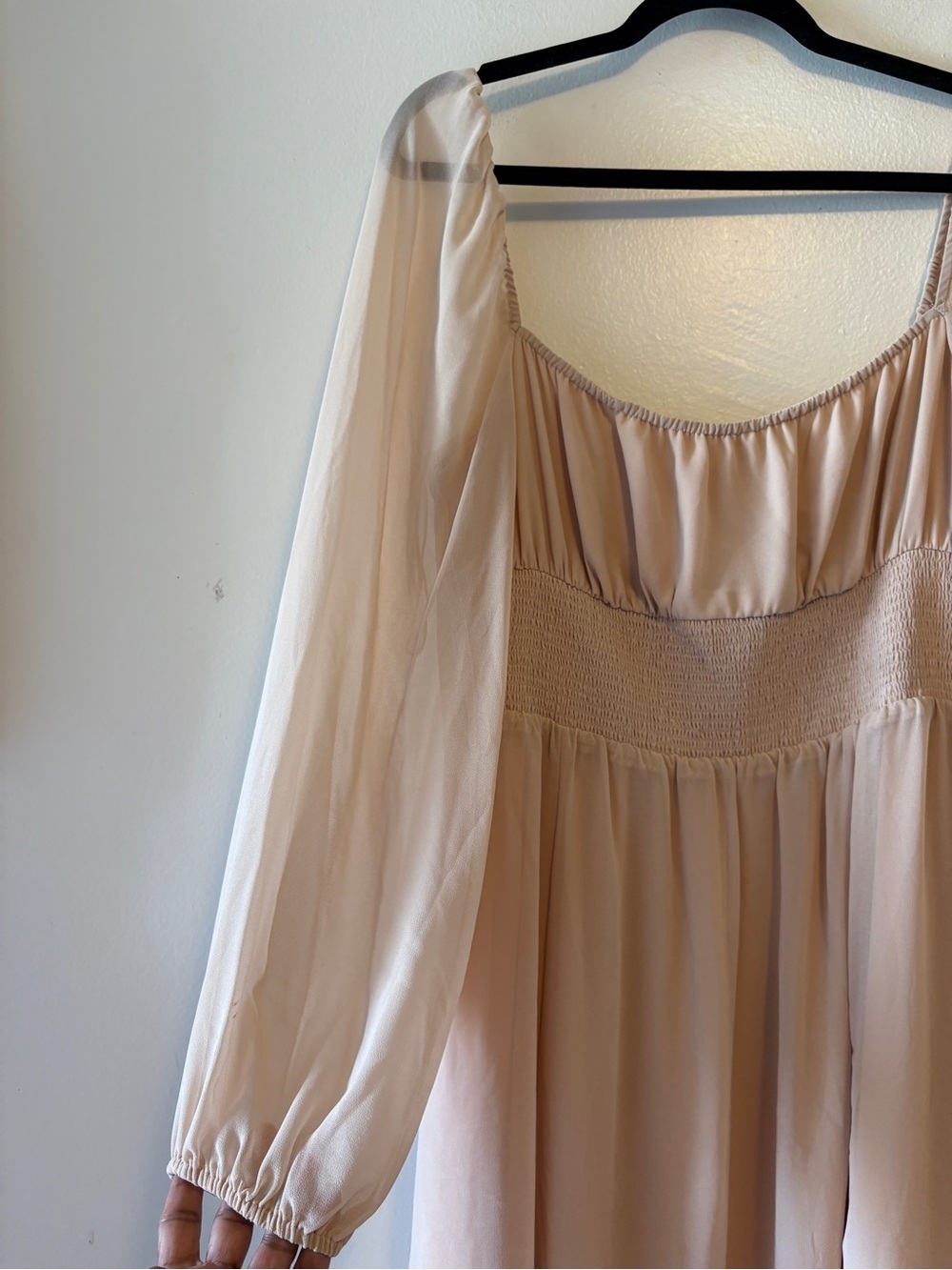 Aritzia Wilfred Bella Dress Beige Sz large Smocked Bodice High Slit Long Sleeve - Picture 5 of 15